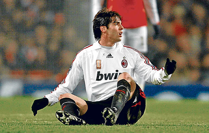 La lesión de Kaká divide a los jefes con Ancelotti