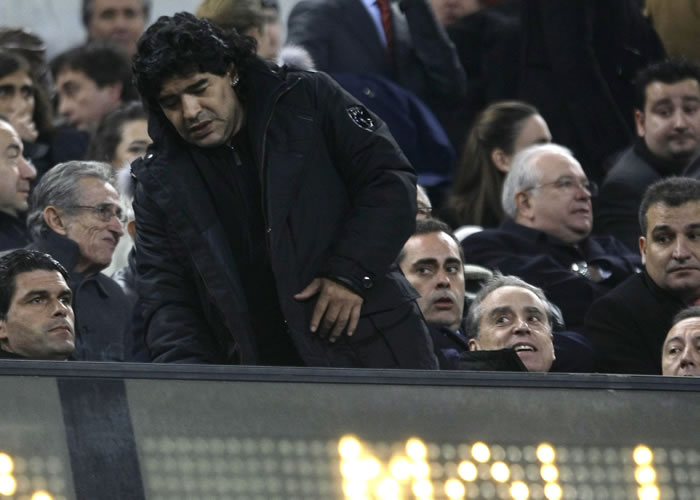 Maradona: "Queremos cuidar y arropar a Messi, y que sea el rey"