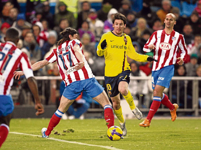 Messi pone patas arriba el Calderón