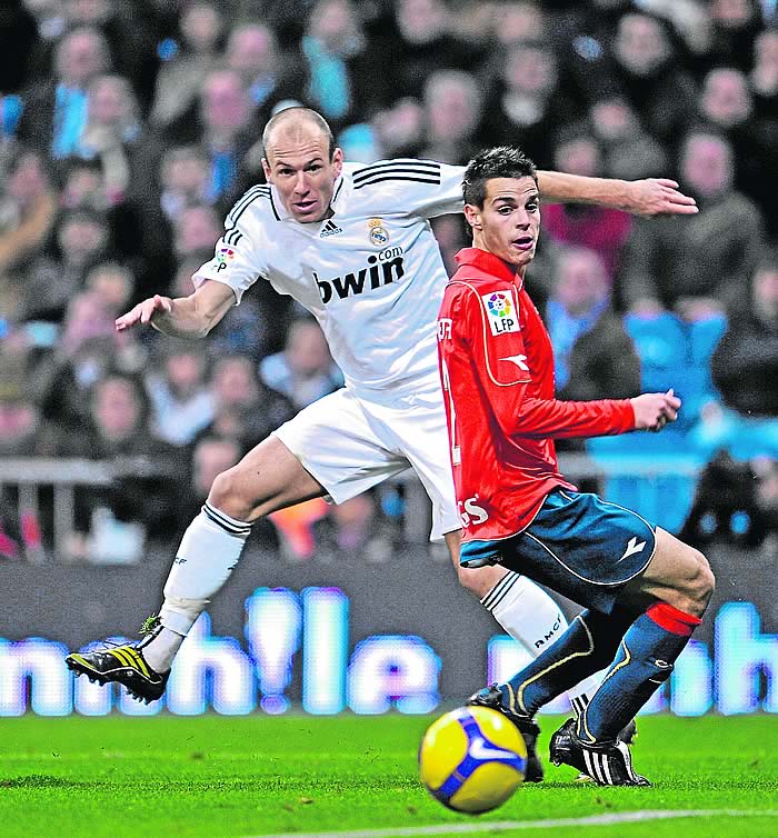 El Madrid depende de Robben más que el Barça de Messi