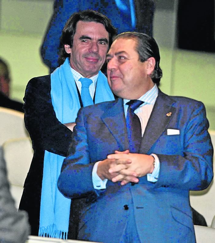 Aznar regresó al palco