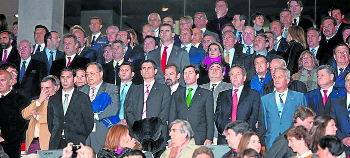 Calderón volvió a sentarse en el palco del Bernabéu
