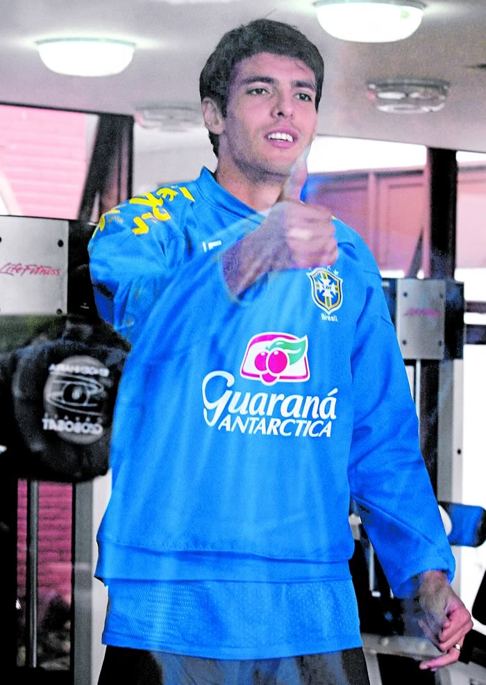 Kaká: "Sé que iré al Madrid, soy muy feliz"