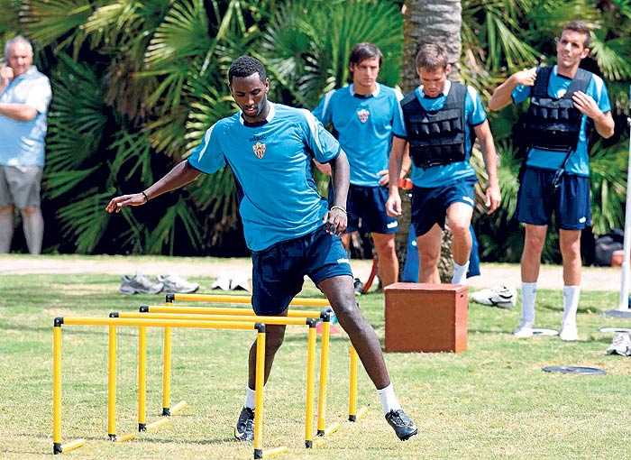 Udinese va al tanteo, pero Goitom será del Almería
