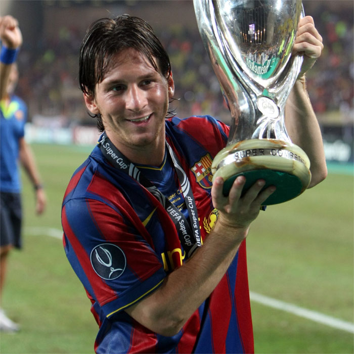 Messi viaja a Argentina tras ganar la Supercopa de Europa