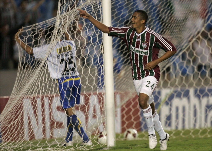 Fluminense, Vélez, Liga de Quito y Cerro Porteño, a cuartos de final