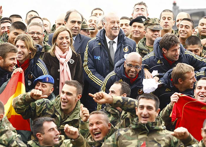 España visita a las tropas españolas en Sarajevo