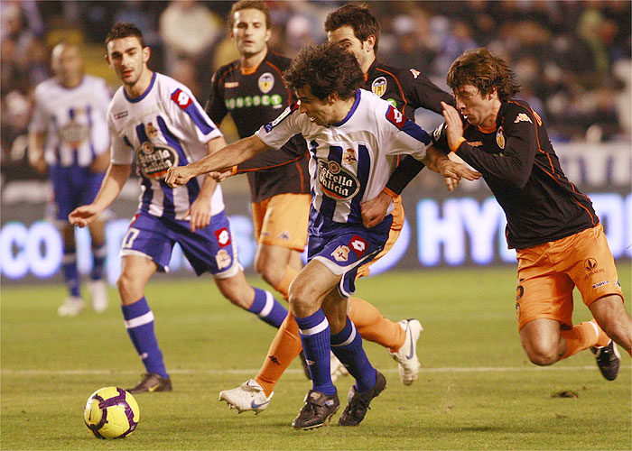 Deportivo y Valencia reparten puntos en el cierre de 2009