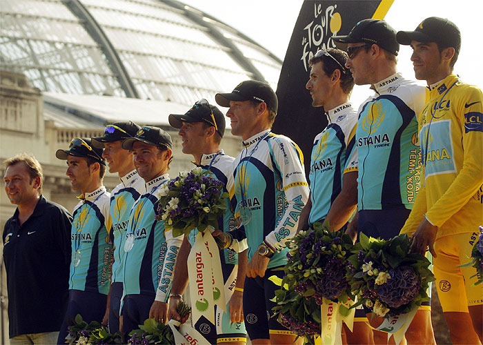El Astana, investigado por posibles irregularidades durante el Tour 2009