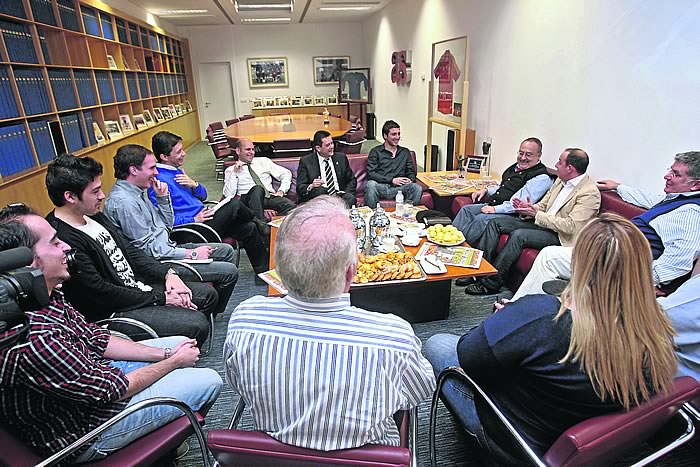 Higuaín: "La afición merece un respeto aunque te pite"