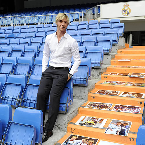 Guti a Valdano: "Quiero continuar en el Madrid la próxima temporada"