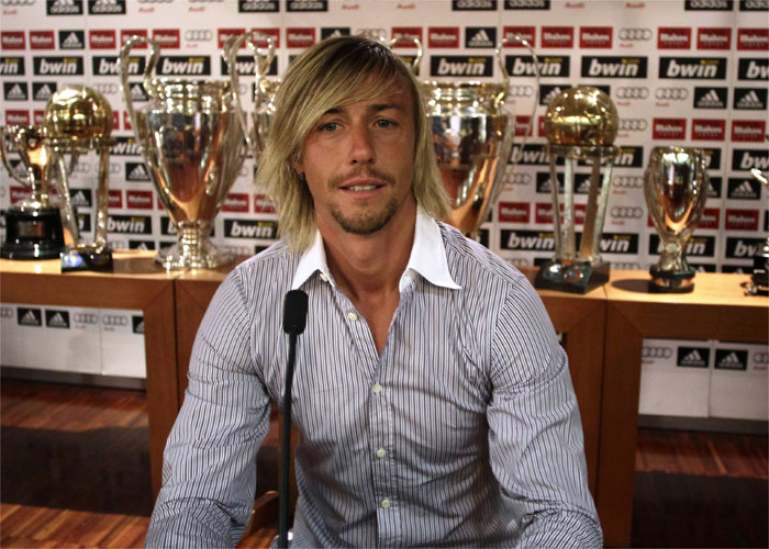 Guti: "No hablé con Mourinho. Era ridículo, sólo quería irme"