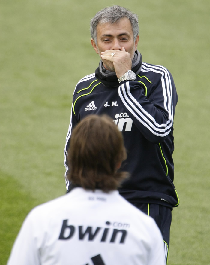 Mourinho: "Sabemos lo que hay que hacer"