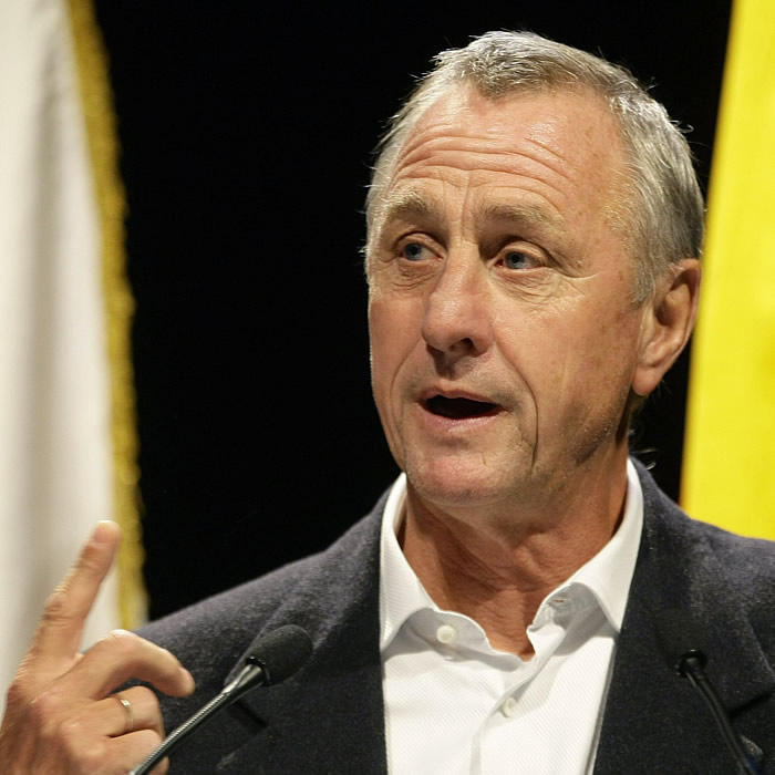 Johan Cruyff: "El Madrid se desgasta más que el Barça"