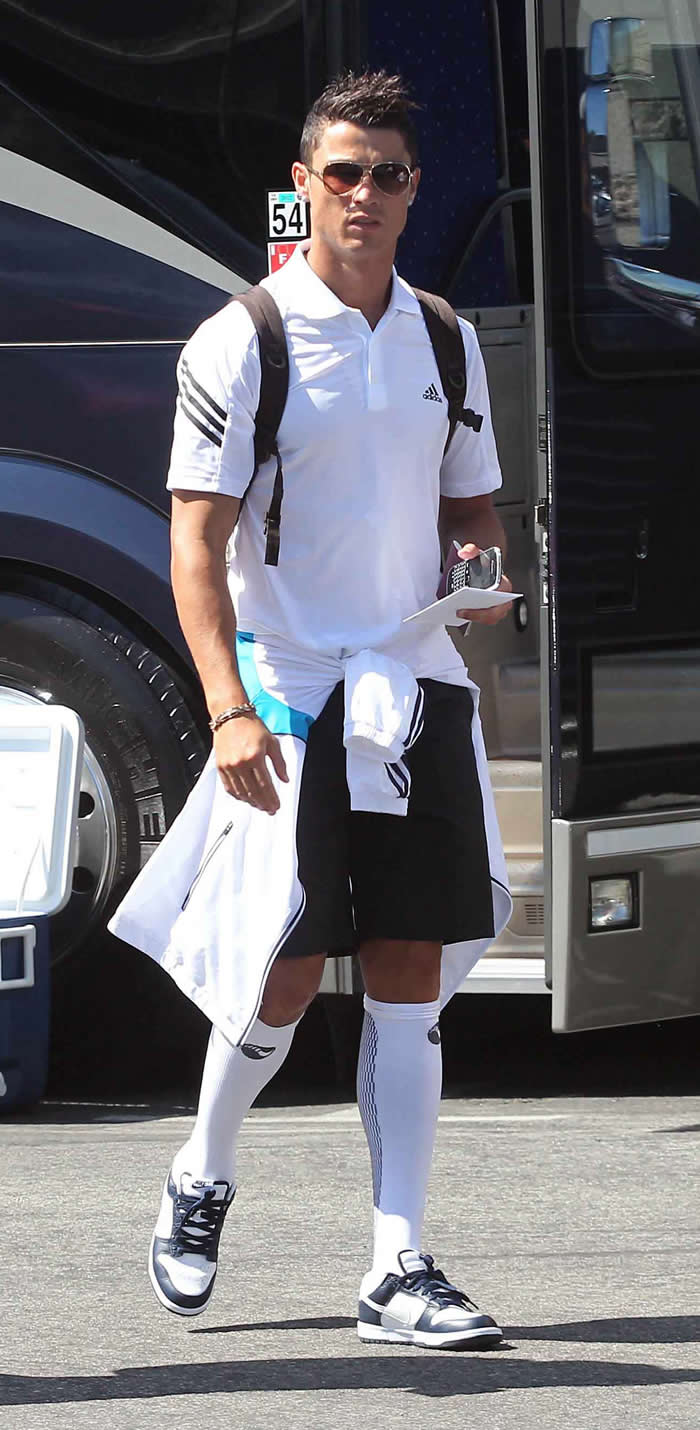 Cristiano compró once Ipad para regalarlos