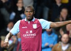 Christian Benteke, del Aston Villa, está en la agenda atlética