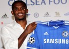 Ya es oficial: Samuel Eto'o ficha una temporada por el Chelsea
