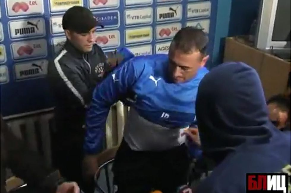 Ultras del Levski echan al nuevo técnico en su presentación