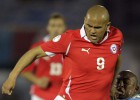 Chile, rival de España, pierde al 'Chupete' Suazo por lesión
