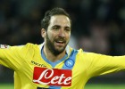 'Pipita' Higuaín y Reina se deshacen del Milan