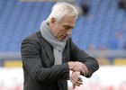 Bert van Marwijk, destituido como técnico del Hamburgo