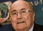 Blatter confirma que Uruguay no se quedará sin ir al Mundial