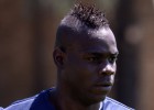 Insultos racistas a Balotelli con la selección italiana