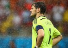 El mundo del fútbol manda ánimos a Iker Casillas