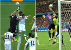 Al portero de Irán sí le pitaron la falta que hicieron a Casillas