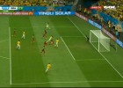 Camerún pidió fuera de juego en el gol de Fred en el 48'