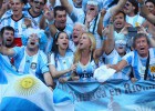 Cien mil hinchas alientan a Argentina en Porto Alegre