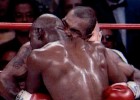 Holyfield bromea con Suárez: 