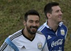 Argentina ensayó con el único cambio de Lavezzi por Agüero