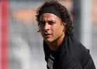 Televisión Azteca: Ochoa está a un paso del Atlético de Madrid