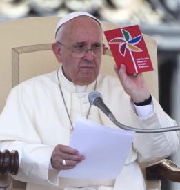 El Papa convoca un partido interreligioso por la Paz