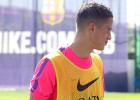 Afellay, principal novedad en el entrenamiento del Barcelona