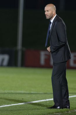 Zidane está en Rennes acabando sus prácticas de entrenador