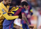 Daily Mail: Van Gaal quiere fichar a Daniel Alves y Godín