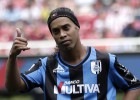 El Querétaro confirma que Ronaldinho sigue en 'los Gallos'