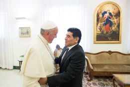Maradona visita al Papa Francisco por tercera vez: "Es fantástico"