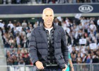 Zinedine Zidane fue homenajeado en Burdeos