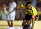 Falcao cambia de cara cuando juega con Colombia