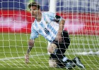 Zabaleta y Biglia entran en una Argentina que necesita ganar