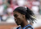 Ronaldinho rescinde su contrato con el Querétaro