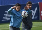 Cavani apunta a titular, pese al altercado de su padre