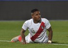 Pizarro y Farfán en duda para el choque ante Paraguay