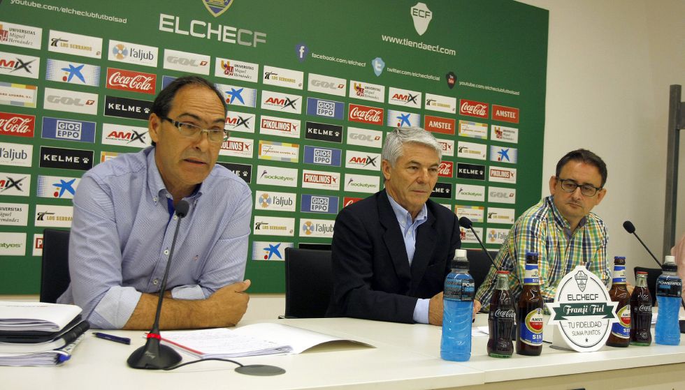 Al Elche le quedan 400.000 euros para cuatro fichajes - AS.com