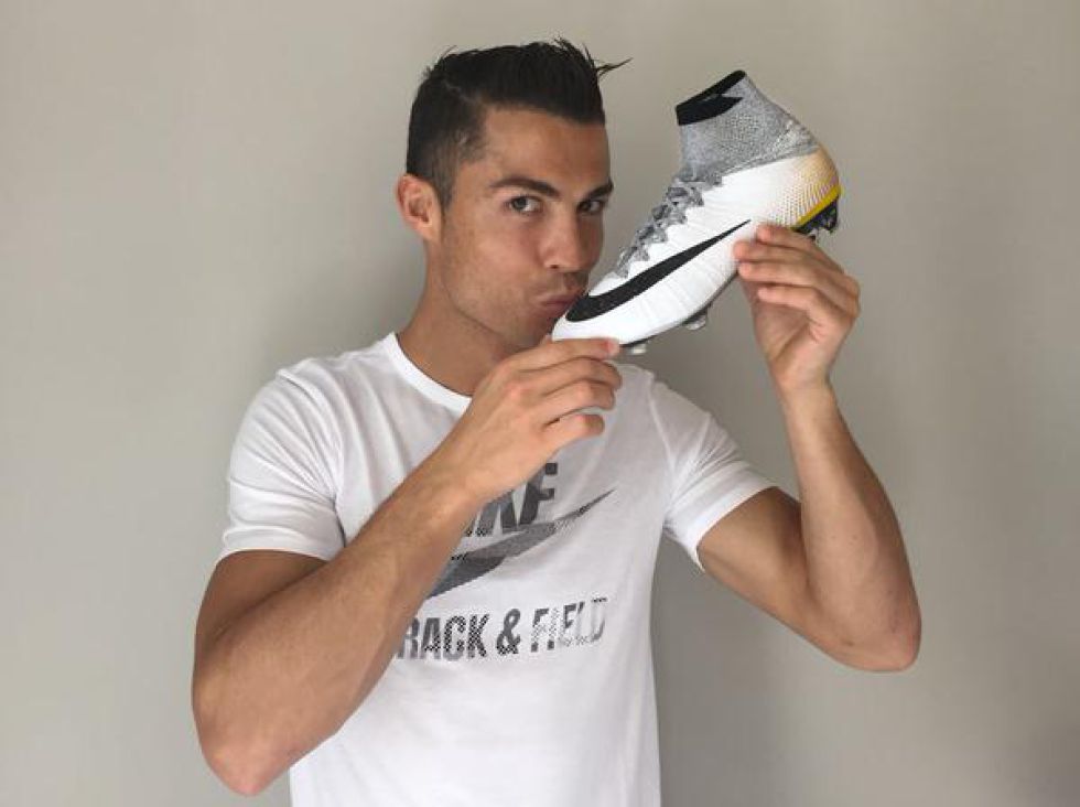 juguete audición Mona Lisa Real Madrid: Nike homenajea a Cristiano con dos nuevos modelos de botas -  AS.com