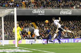 Gol de Alcácer en el Valencia vs Real Madrid de la Liga BBVA