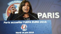 El colectivo gay de Francia se alza en armas por la Eurocopa